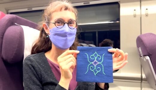 白老のフッチに教わる！アイヌ刺繍体験